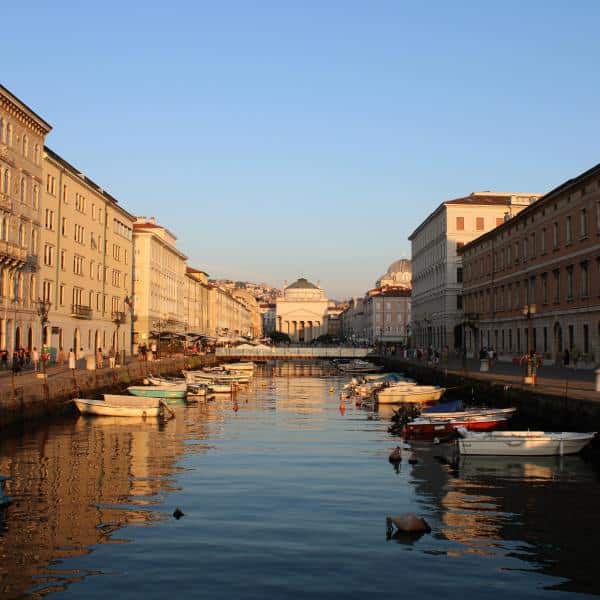 Friuli-Venezia-Giulia-Trieste-.jpg